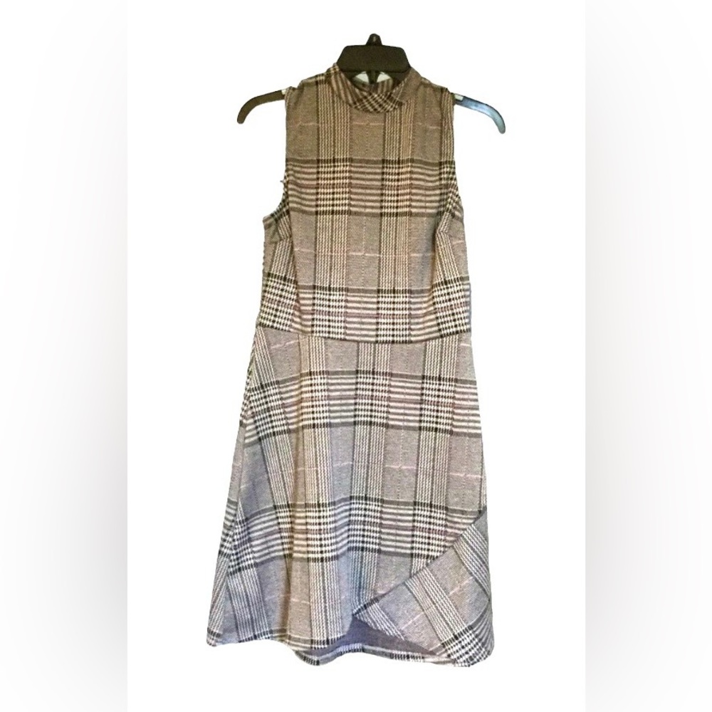 Classic sleeveless dress size small